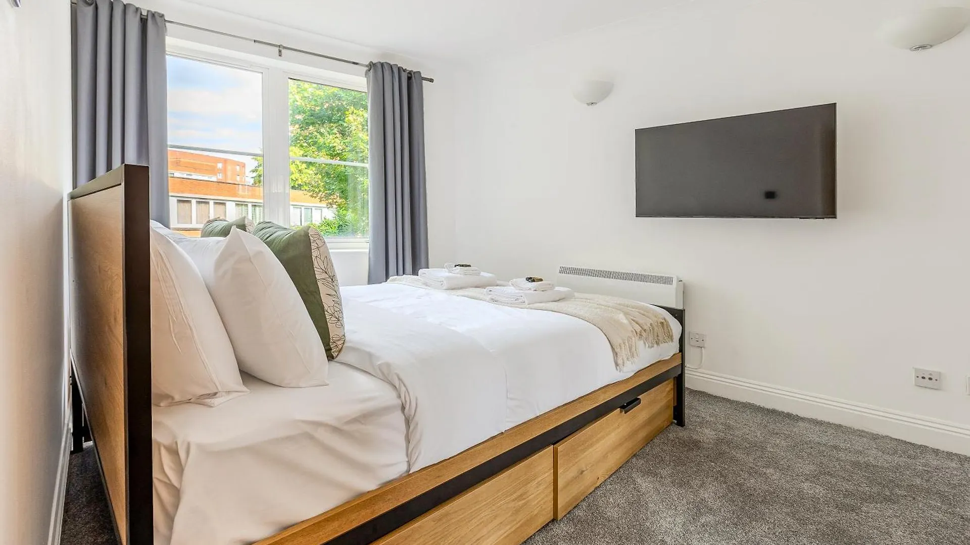 Welcoming 2Br Near London Bridge, Shard, Borough Apartment