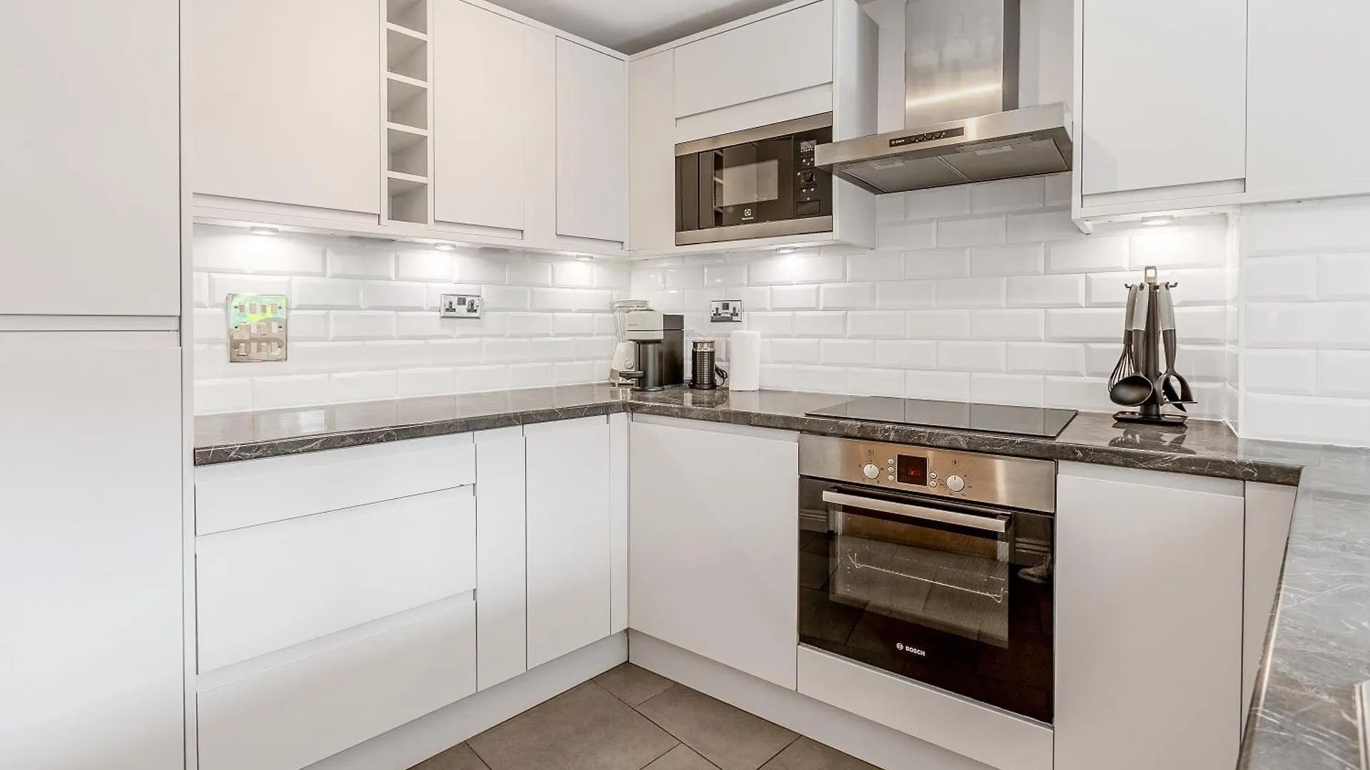 Welcoming 2Br Near London Bridge, Shard, Borough Apartment 0*,