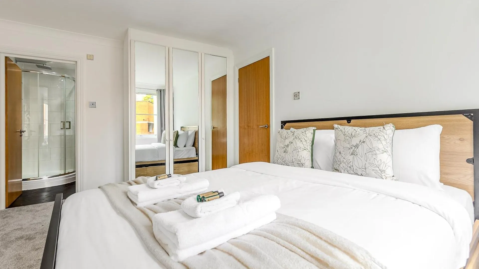 Welcoming 2Br Near London Bridge, Shard, Borough Apartment 0*,  United Kingdom